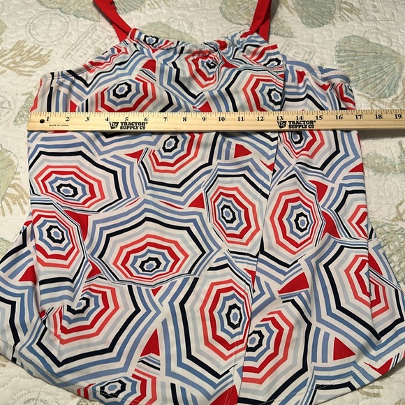 Geometric Patterned Tankini Top - Picture 5 of 6